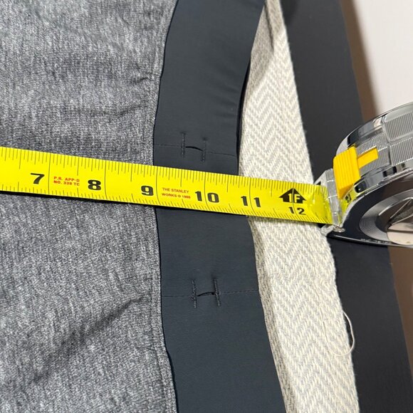 Lululemon T.H.E. Short Mens Large Gray Unlined Stretch Gym Activewear Athleisure - Picture 12 of 13